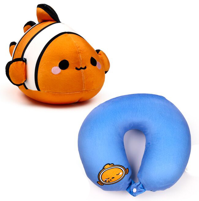 Puckator 2-i-1 bamse og rejsepude – klovnfisk